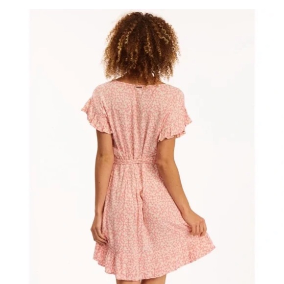 Billabong wrap and roll Dress in Pink floral size L - Picture 4 of 7